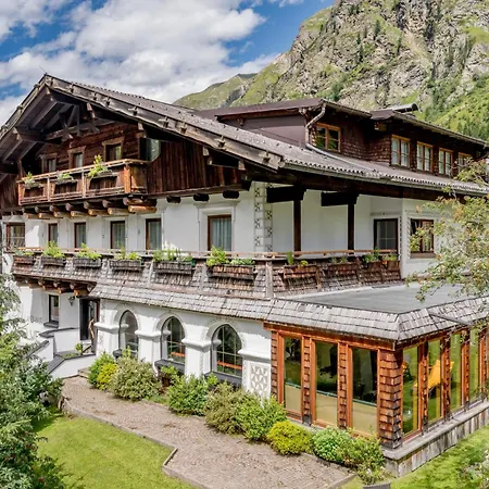 Edelweiss Pensjonat 3*