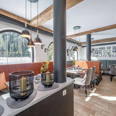 Edelweiss Gasthof 3*