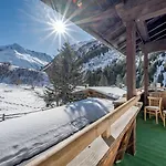 雪绒花旅馆 招待所 3*